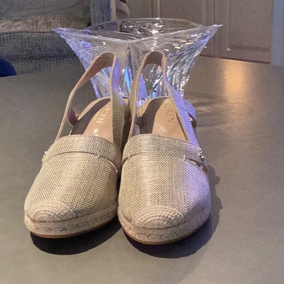 Ralph Lauren cream/gold metallic wedges, SZ 7.5.  Cotton upper and lining.  NWOT - Picture 3 of 7
